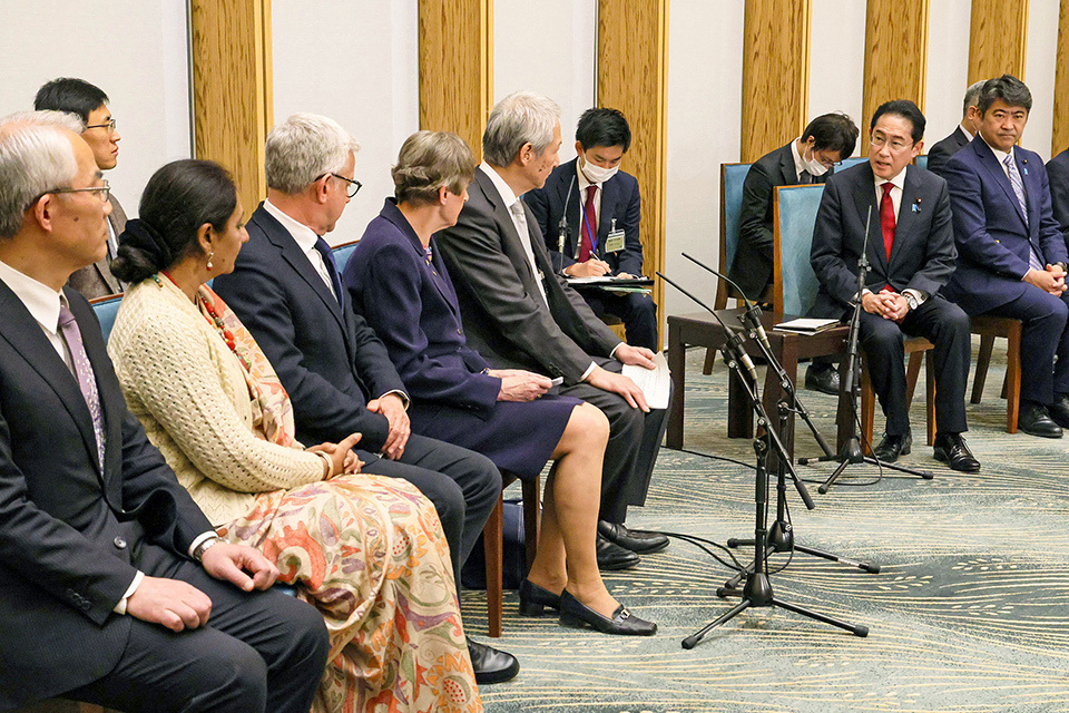Taking Practical Steps for Achieving a World Without Nuclear Weapons